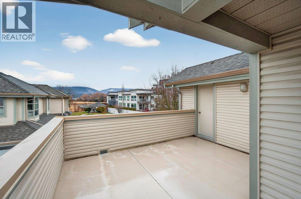 111 Harbourfront Drive NW Unit# 2, Salmon Arm, British Columbia  V1E 1A3 - Photo 52 - 10374426