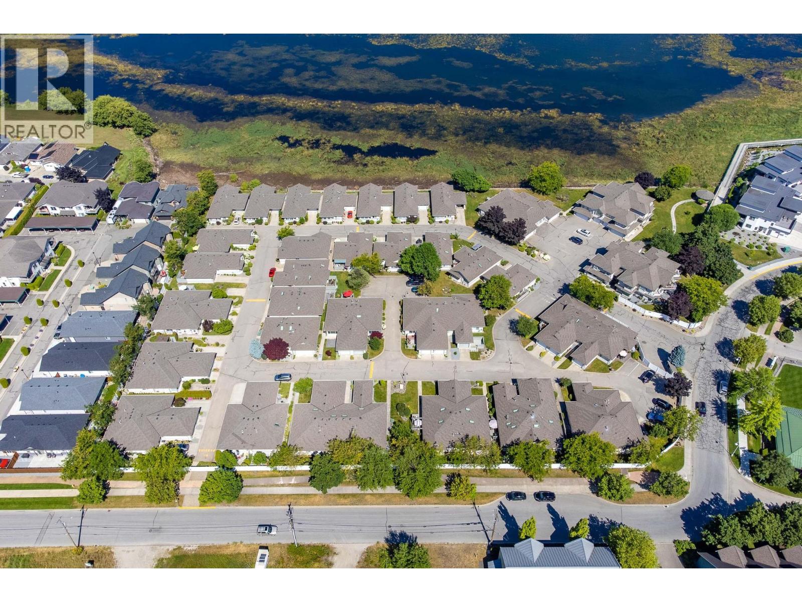 111 Harbourfront Drive NW Unit# 2, Salmon Arm, British Columbia  V1E 1A3 - Photo 69 - 10374426