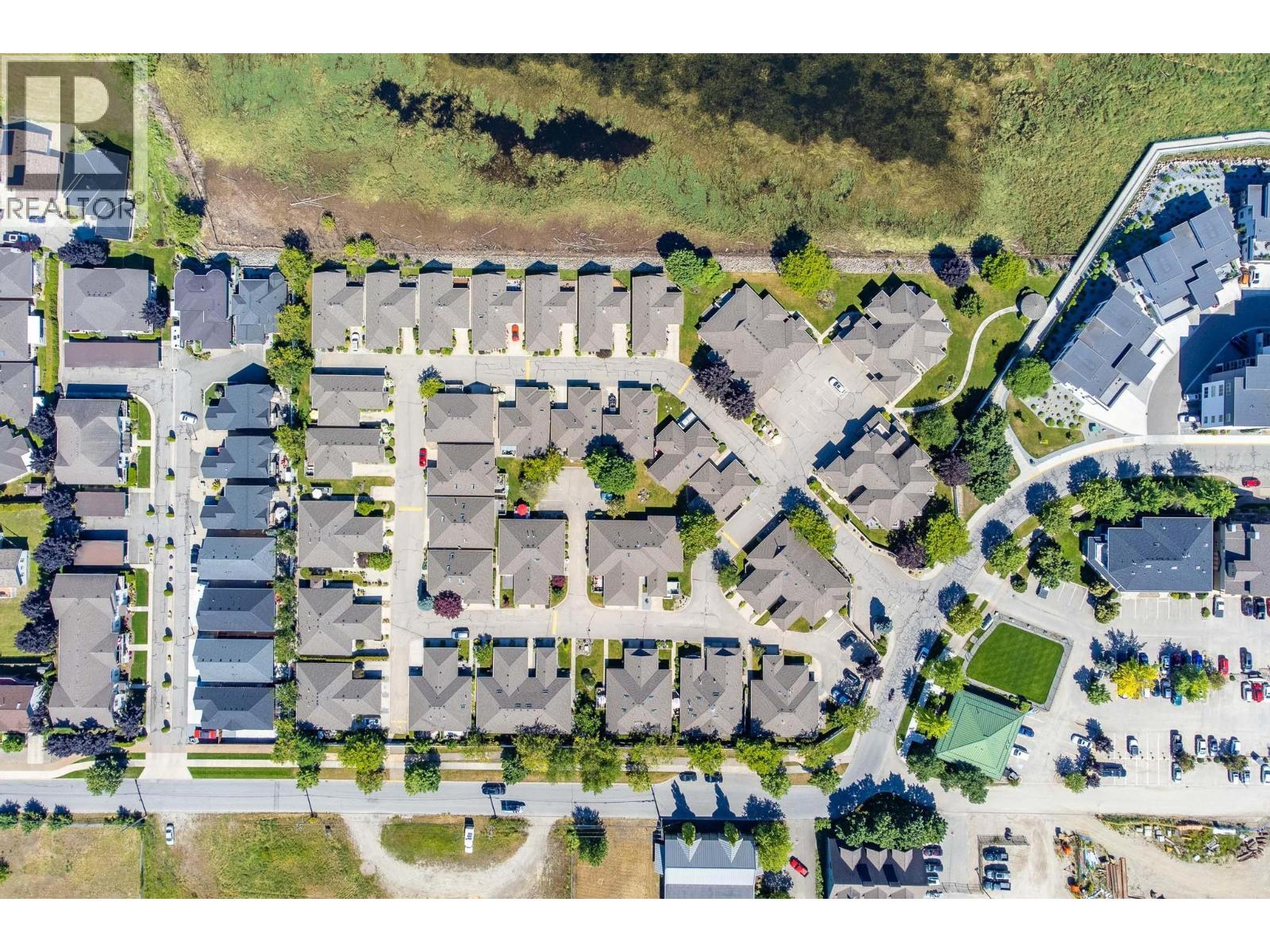 111 Harbourfront Drive NW Unit# 2, Salmon Arm, British Columbia  V1E 1A3 - Photo 70 - 10374426