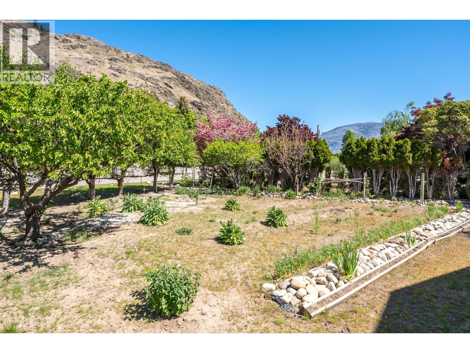 1083 Morningstar Road, Oliver, British Columbia  V0H 1T6 - Photo 6 - 10385919