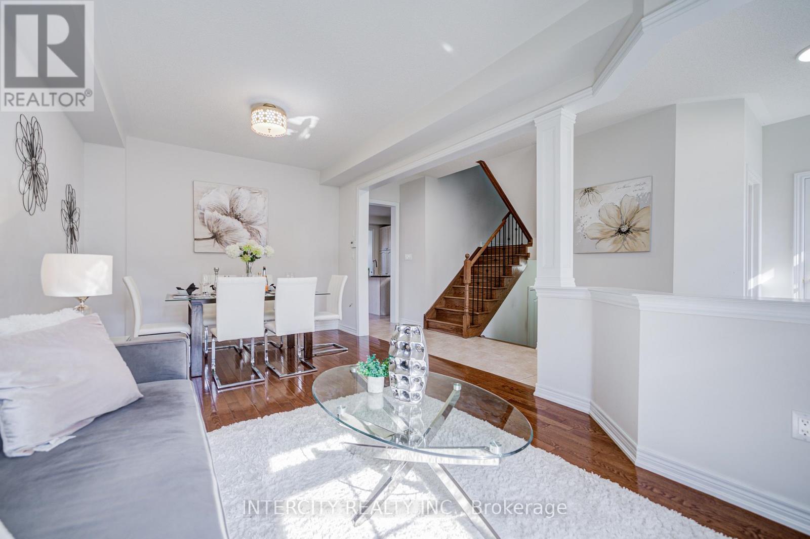 32 Ivory Silk Drive, Markham, Ontario  L6C 0G8 - Photo 12 - N13085870
