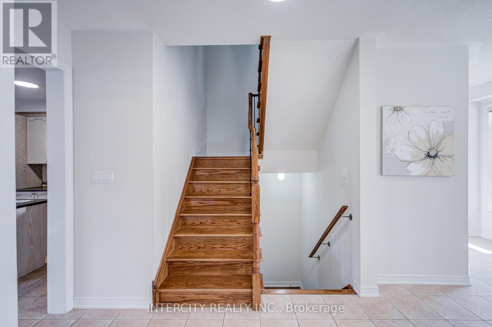 32 Ivory Silk Drive, Markham, Ontario  L6C 0G8 - Photo 17 - N13085870