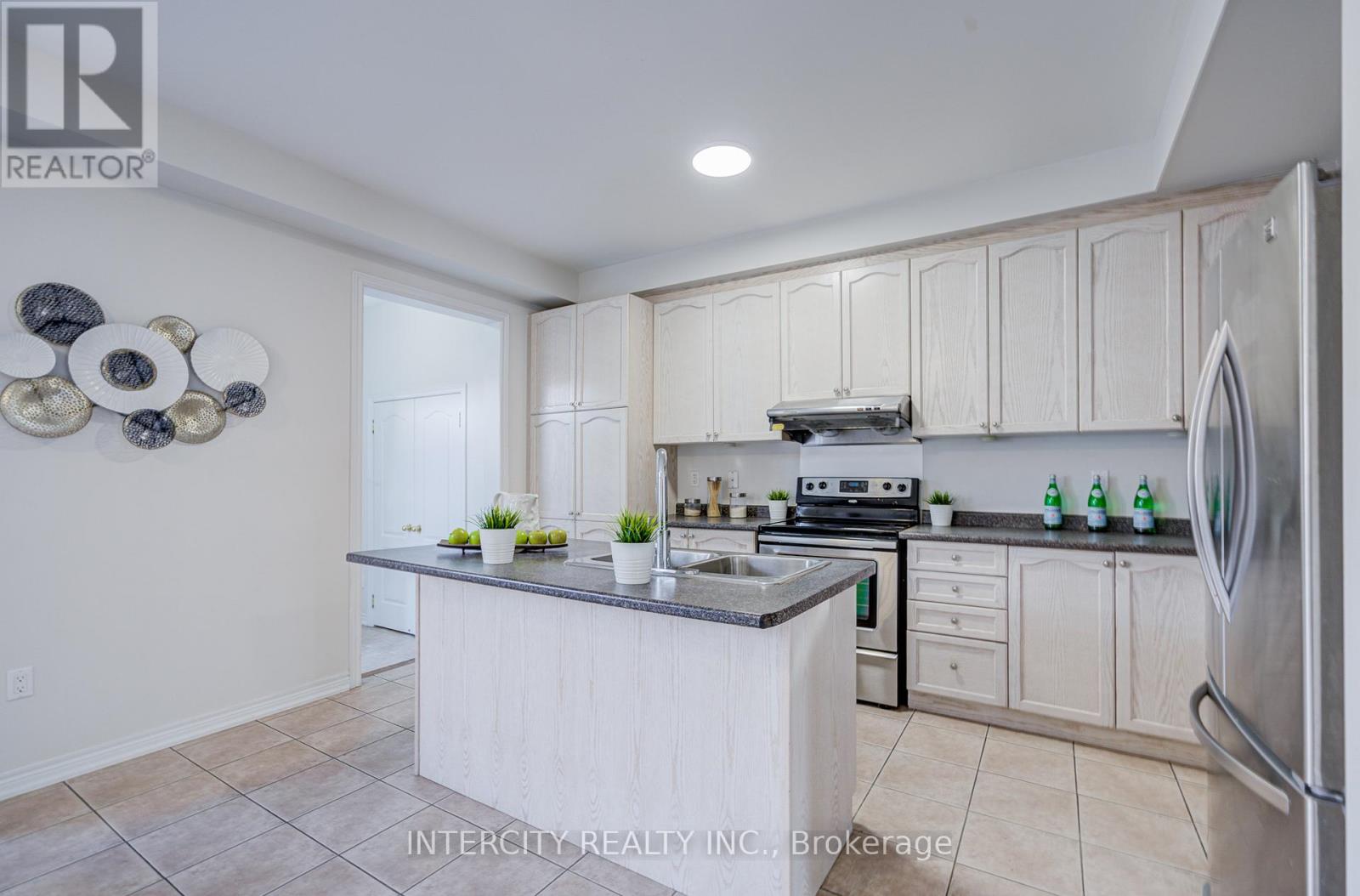 32 Ivory Silk Drive, Markham, Ontario  L6C 0G8 - Photo 23 - N13085870