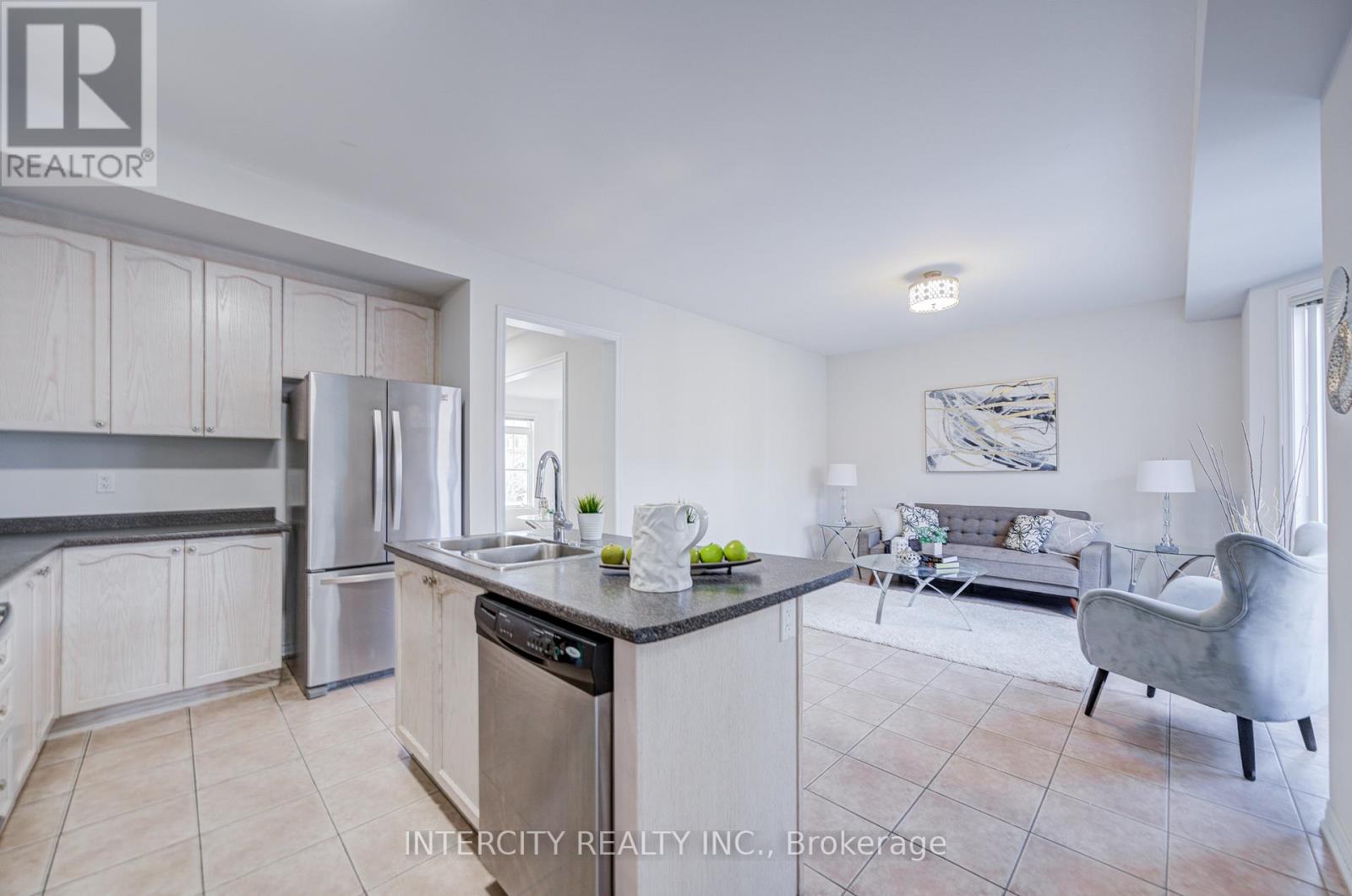 32 Ivory Silk Drive, Markham, Ontario  L6C 0G8 - Photo 26 - N13085870