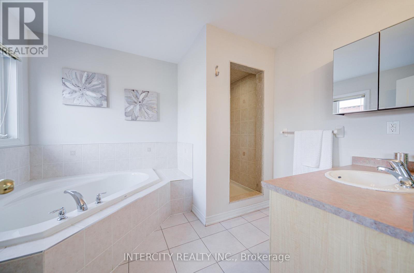 32 Ivory Silk Drive, Markham, Ontario  L6C 0G8 - Photo 36 - N13085870