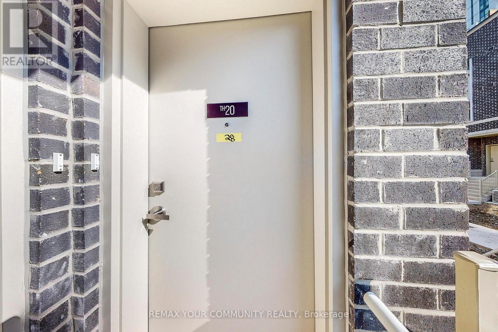 20 - 11 Honeycrisp Crescent, Vaughan, Ontario  L4K 0N6 - Photo 4 - N13085888