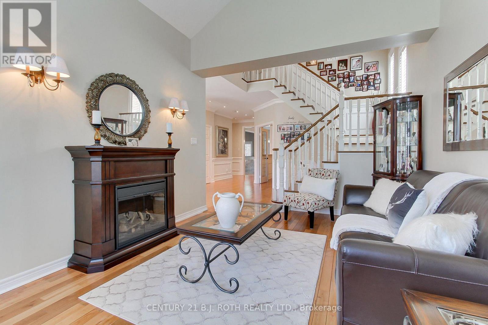 32 Timber Valley Avenue, Richmond Hill, Ontario  L4E 3S6 - Photo 10 - N13085962