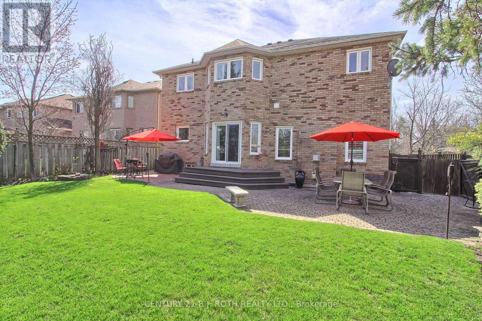 32 Timber Valley Avenue, Richmond Hill, Ontario  L4E 3S6 - Photo 41 - N13085962