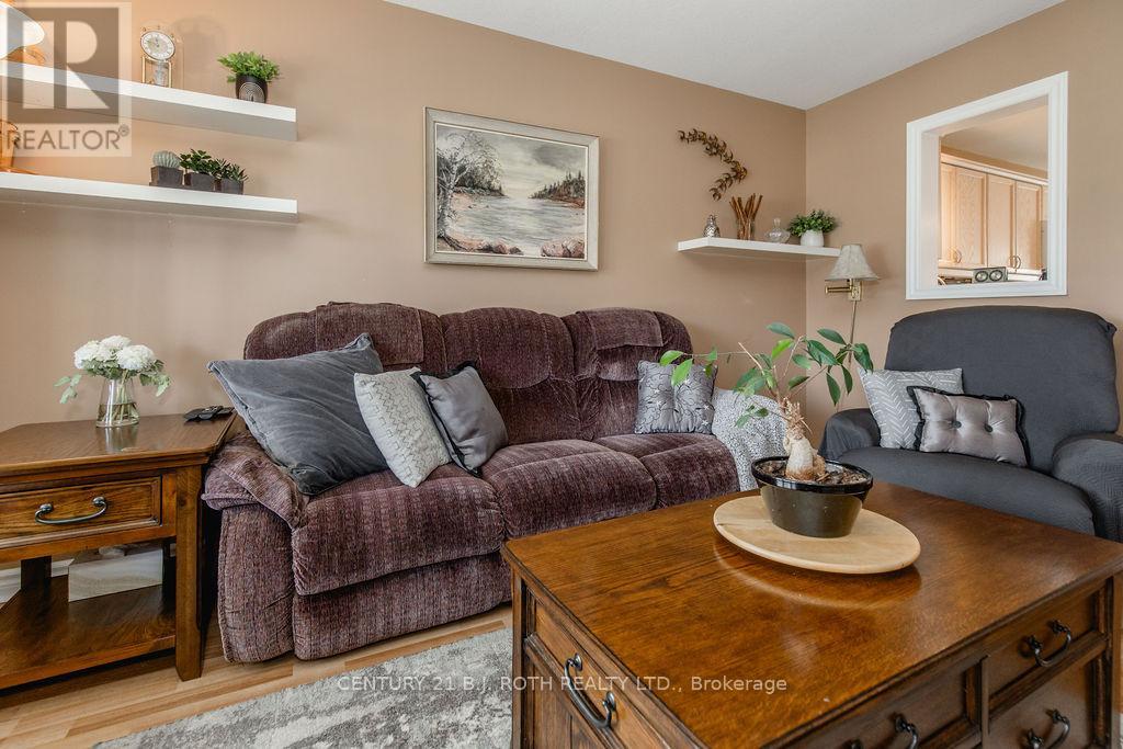 12 Graham Street, Springwater (Elmvale), Ontario  L0L 1P0 - Photo 10 - S13086004