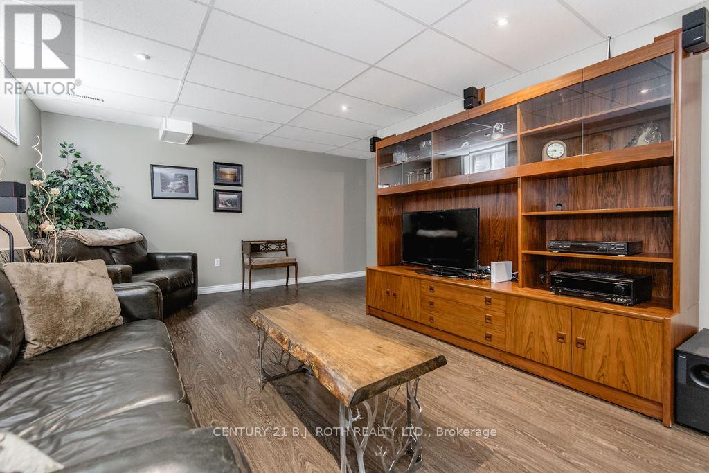12 Graham Street, Springwater (Elmvale), Ontario  L0L 1P0 - Photo 34 - S13086004