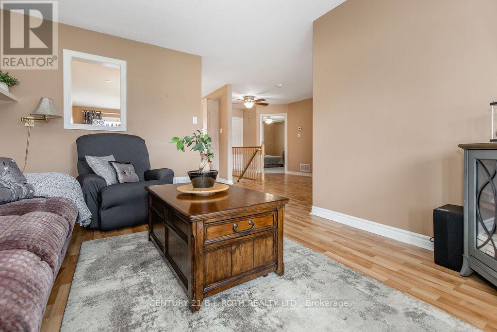 12 Graham Street, Springwater (Elmvale), Ontario  L0L 1P0 - Photo 9 - S13086004