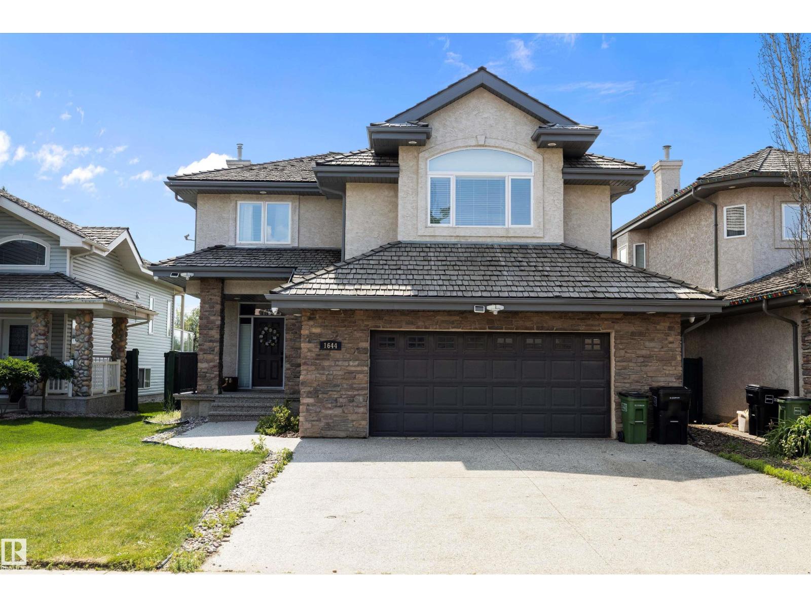 1644 Hector Rd NW, Edmonton, Alberta  T6R 3G9 - Photo 1 - E4469269