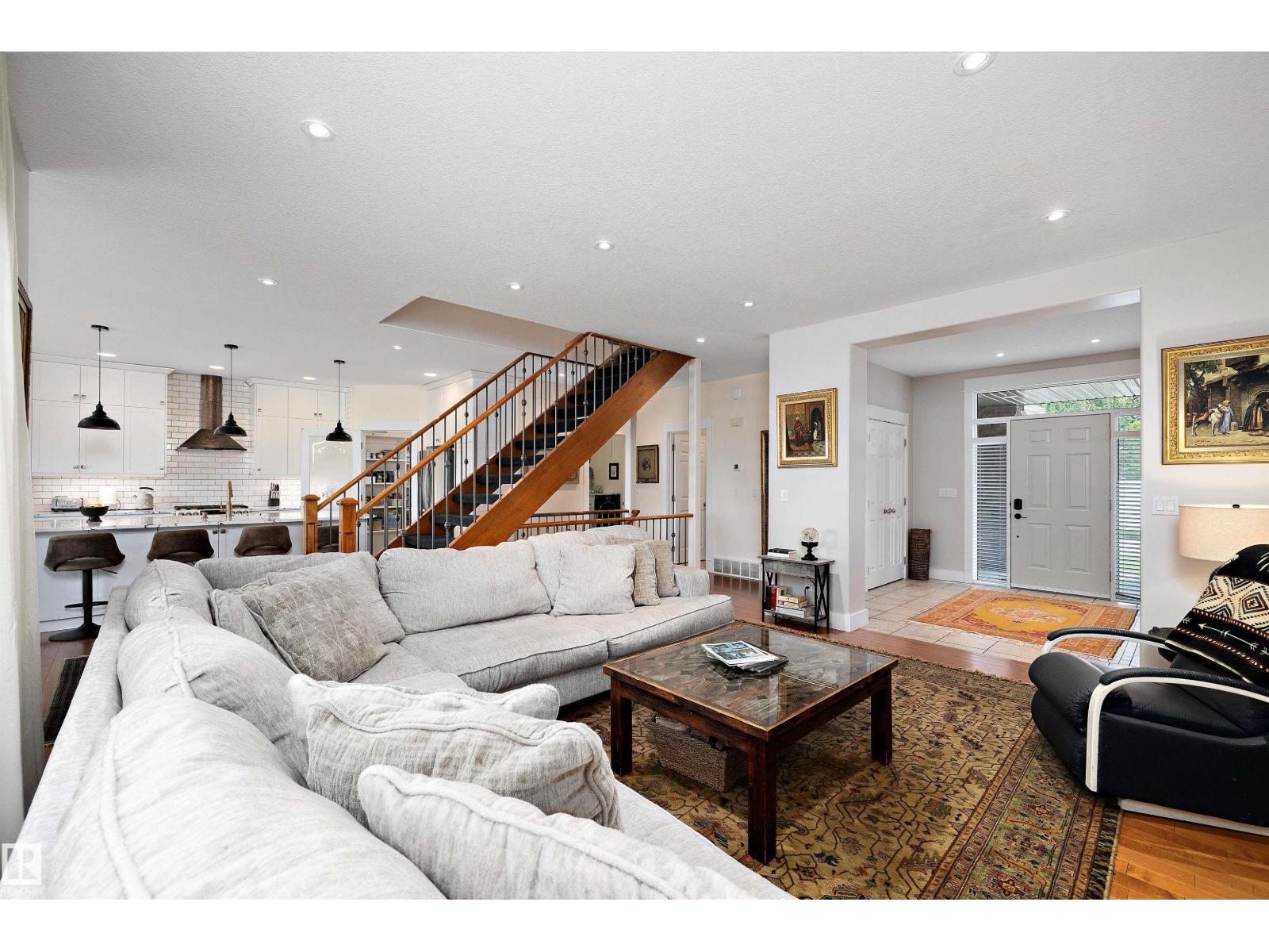 1644 Hector Rd NW, Edmonton, Alberta  T6R 3G9 - Photo 8 - E4469269