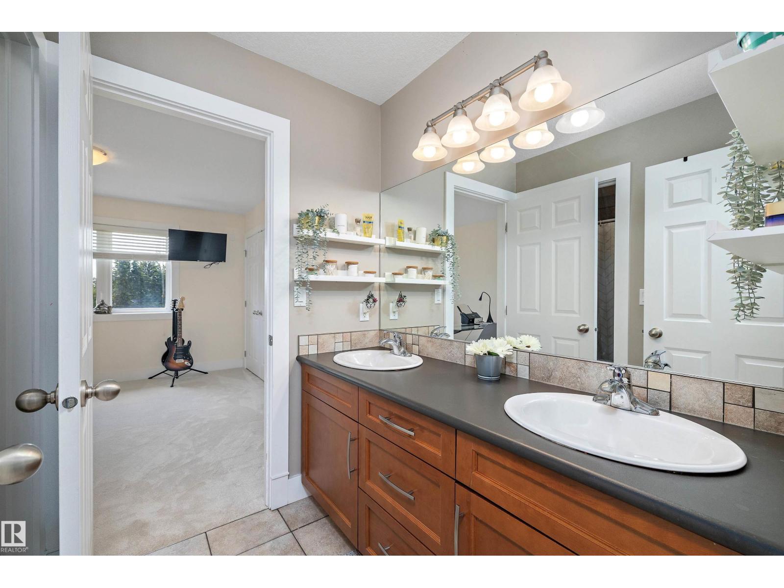 1644 Hector Rd NW, Edmonton, Alberta  T6R 3G9 - Photo 37 - E4469269