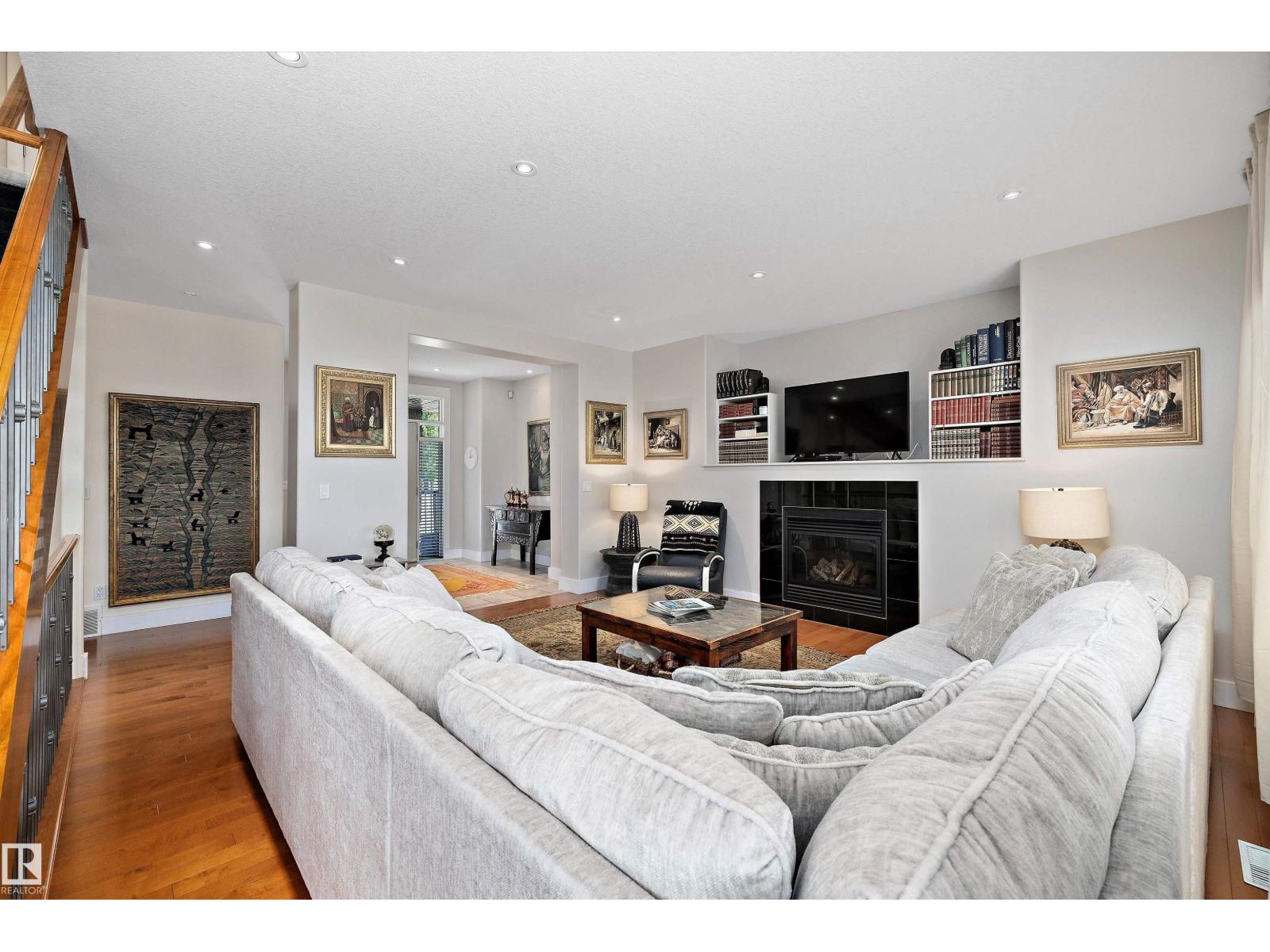 1644 Hector Rd NW, Edmonton, Alberta  T6R 3G9 - Photo 7 - E4469269