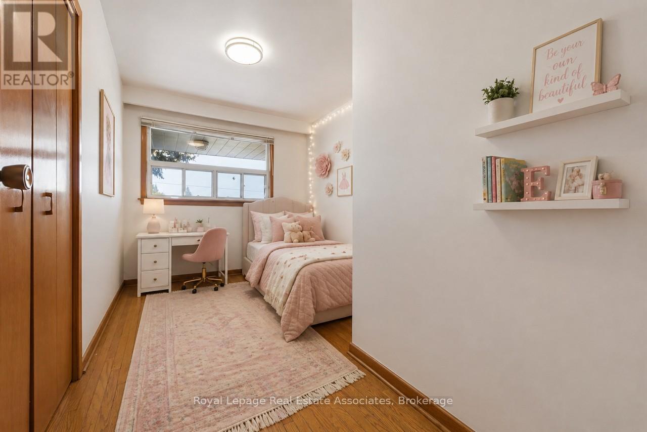 117 Harding Avenue, Toronto, Ontario  M6M 3A4 - Photo 20 - W13085846