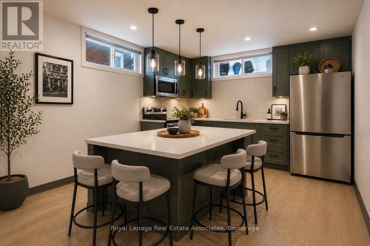 117 Harding Avenue, Toronto, Ontario  M6M 3A4 - Photo 33 - W13085846