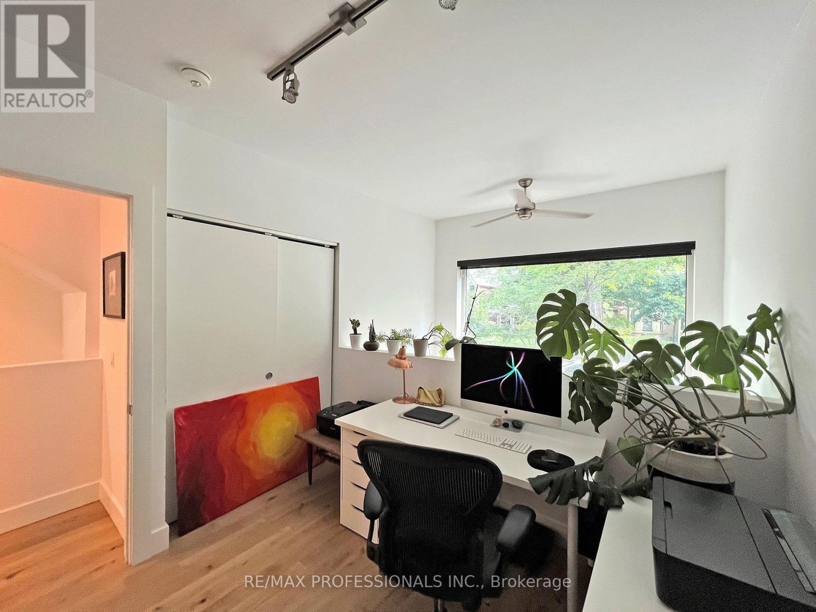 B - 60 Melbourne Avenue, Toronto, Ontario  M6K 1K7 - Photo 16 - W13085908