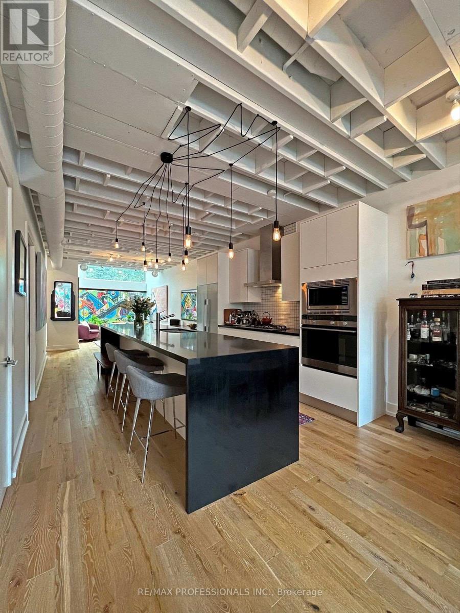 B - 60 Melbourne Avenue, Toronto, Ontario  M6K 1K7 - Photo 3 - W13085908