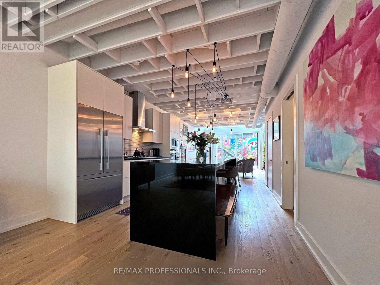 B - 60 Melbourne Avenue, Toronto, Ontario  M6K 1K7 - Photo 4 - W13085908