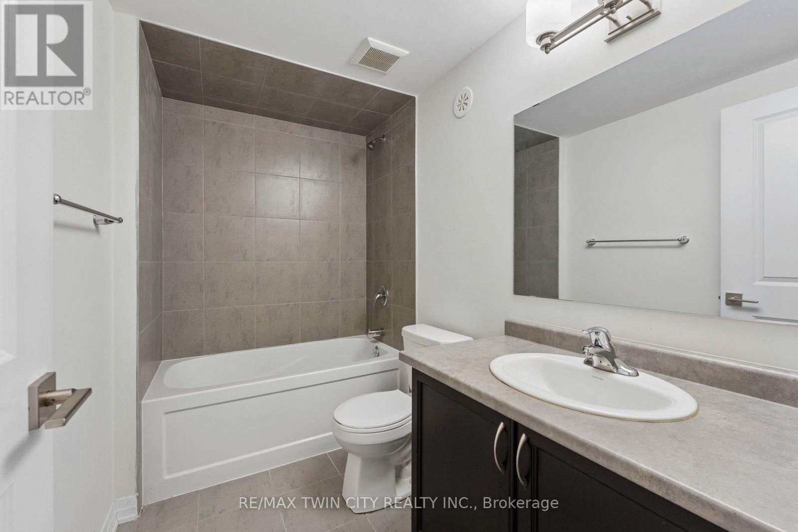 28 - 35 Fieldridge Crescent, Brampton, Ontario  L6R 0A7 - Photo 28 - W13085938