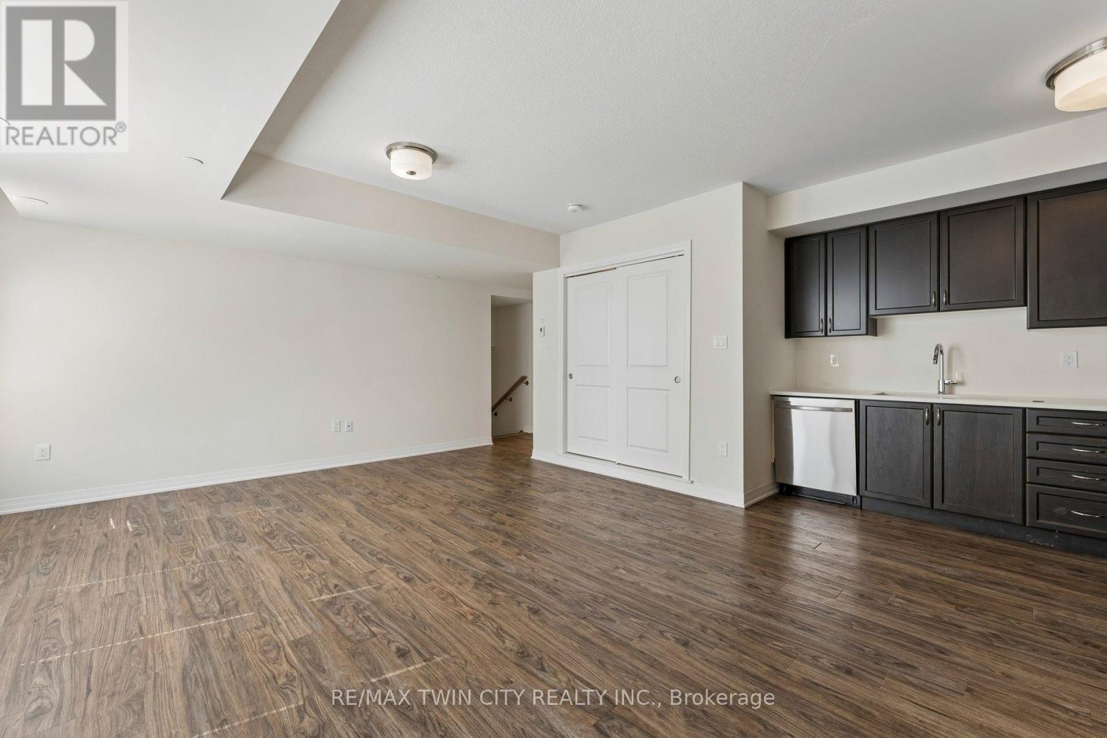 28 - 35 Fieldridge Crescent, Brampton, Ontario  L6R 0A7 - Photo 5 - W13085938