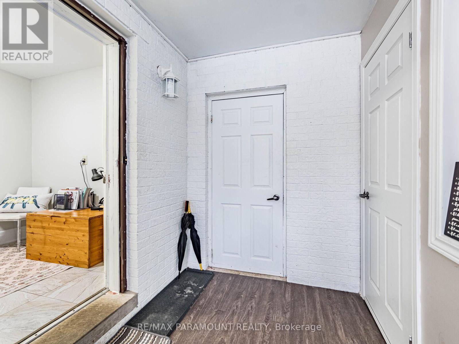 49 Marilyn Street, Caledon, Ontario  L7C 1H5 - Photo 11 - W13086018