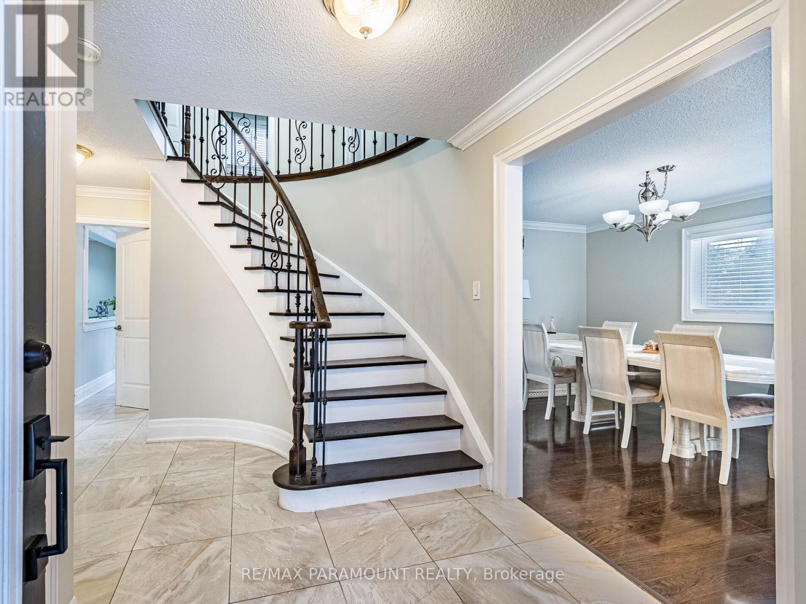 49 Marilyn Street, Caledon, Ontario  L7C 1H5 - Photo 5 - W13086018