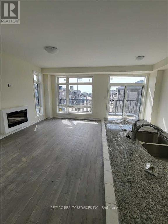 625 Fogal (Upper) Road, Brampton, Ontario  L6P 4P7 - Photo 4 - W13086024