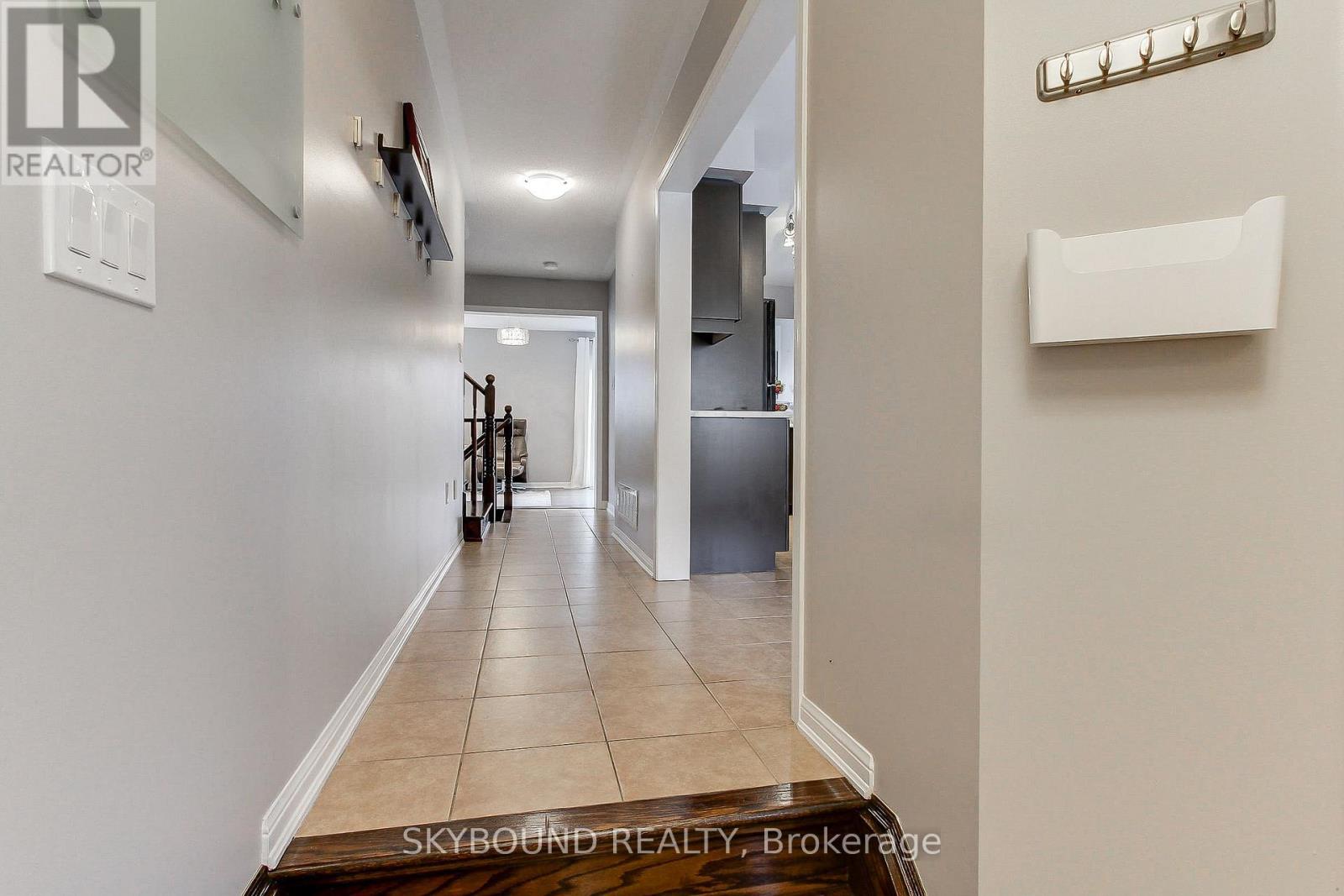 358 Cavanagh Lane, Milton, Ontario  L9T 8J9 - Photo 5 - W13086106