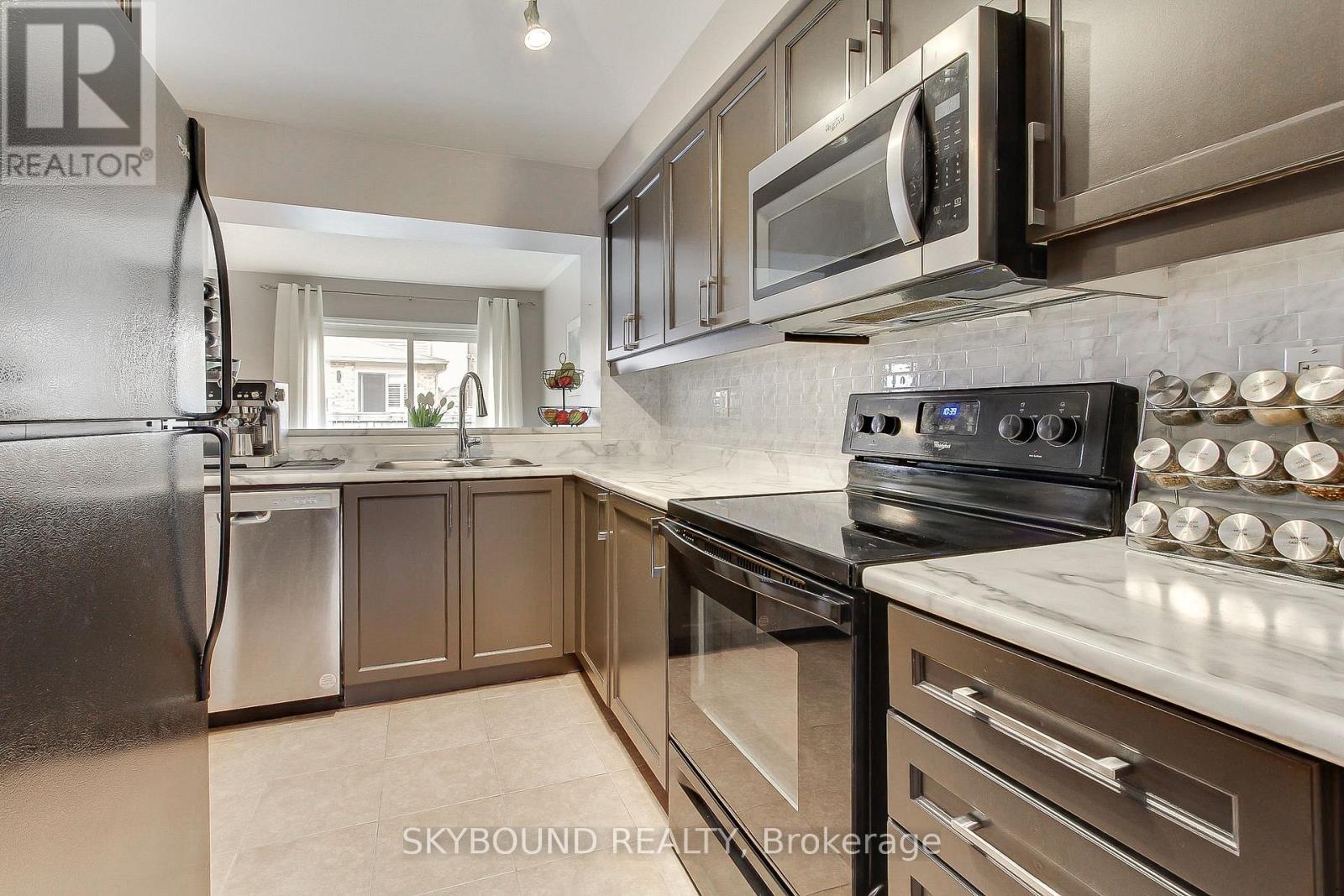 358 Cavanagh Lane, Milton, Ontario  L9T 8J9 - Photo 7 - W13086106