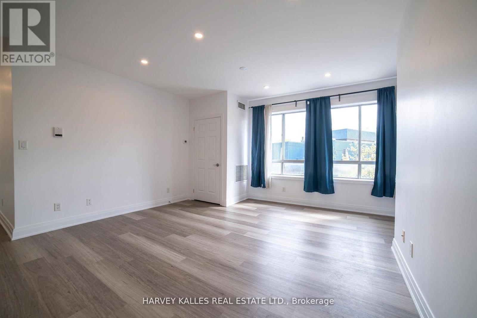 6 - 409 College Street, Toronto, Ontario  M5T 1T1 - Photo 3 - C12967152