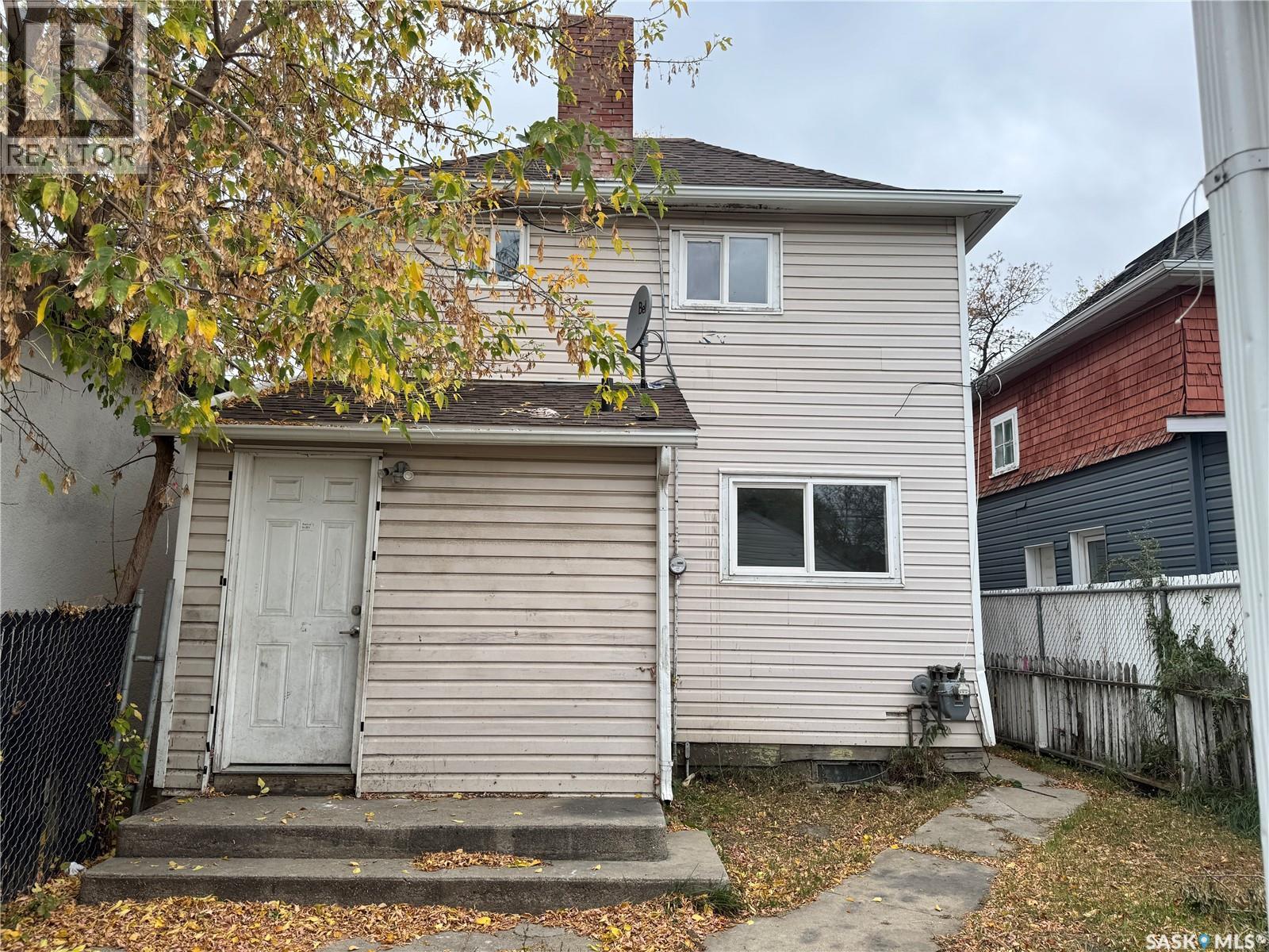 318 H Avenue S, Saskatoon, Saskatchewan  S7M 1W3 - Photo 24 - SK034960