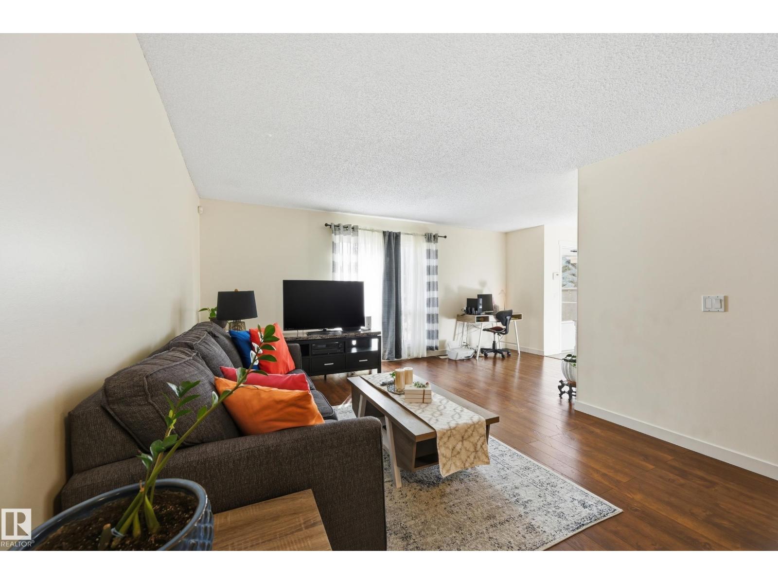 18424 96a Av Nw, Edmonton, Alberta  T5T 3N9 - Photo 5 - E4485807