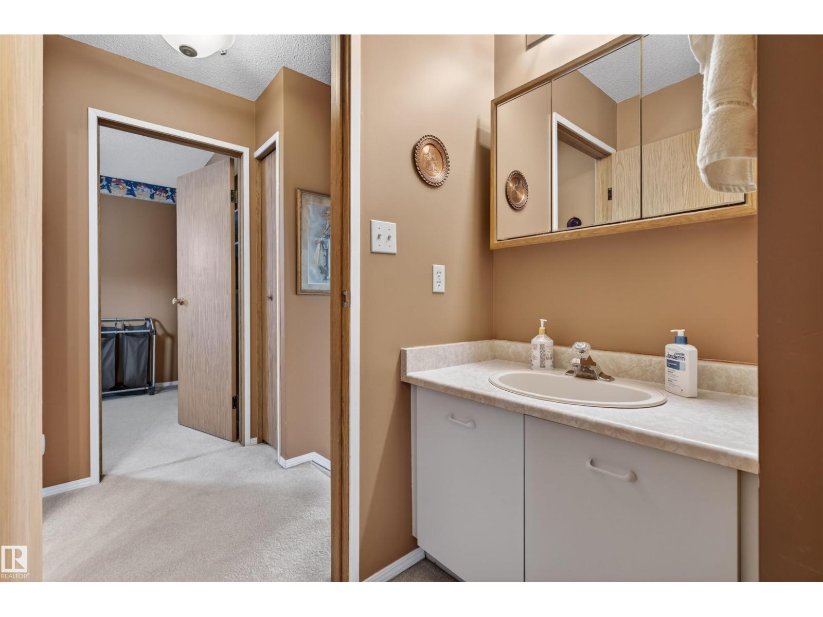 9347 175 Av Nw, Edmonton, Alberta  T5Z 2C8 - Photo 20 - E4485792