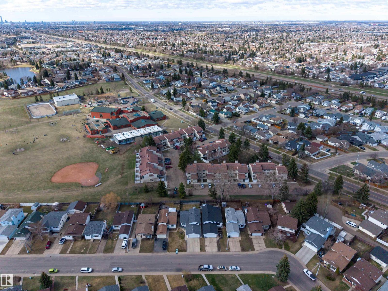 9347 175 Av Nw, Edmonton, Alberta  T5Z 2C8 - Photo 59 - E4485792