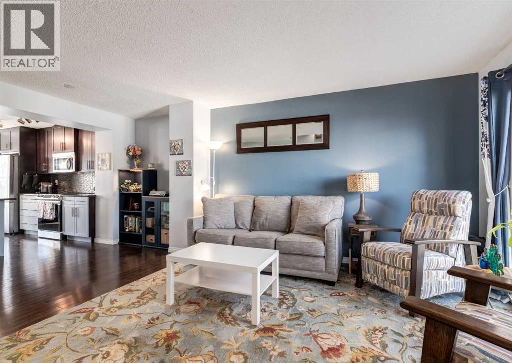 107 New Brighton Villas SE, Calgary, Alberta  T2Z 0T5 - Photo 5 - A2298255