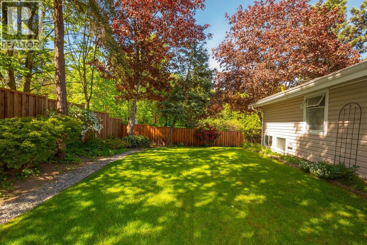 36 1190 Falcon Drive, Coquitlam, British Columbia  V3E 2M4 - Photo 32 - R3117746