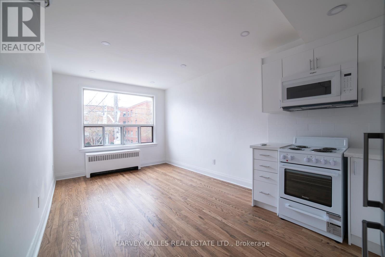 1 - 1980 Eglinton Avenue W, Toronto, Ontario  M6E 2J9 - Photo 2 - W13068654