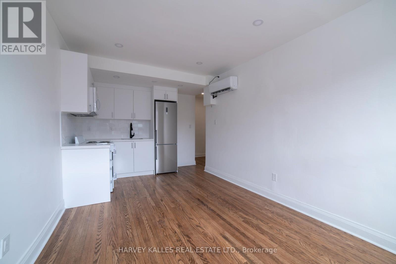 1 - 1980 Eglinton Avenue W, Toronto, Ontario  M6E 2J9 - Photo 3 - W13068654