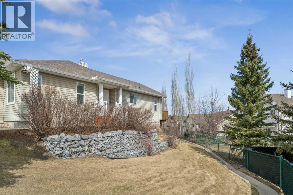 16, 117 Bow Ridge Drive, Cochrane, Alberta