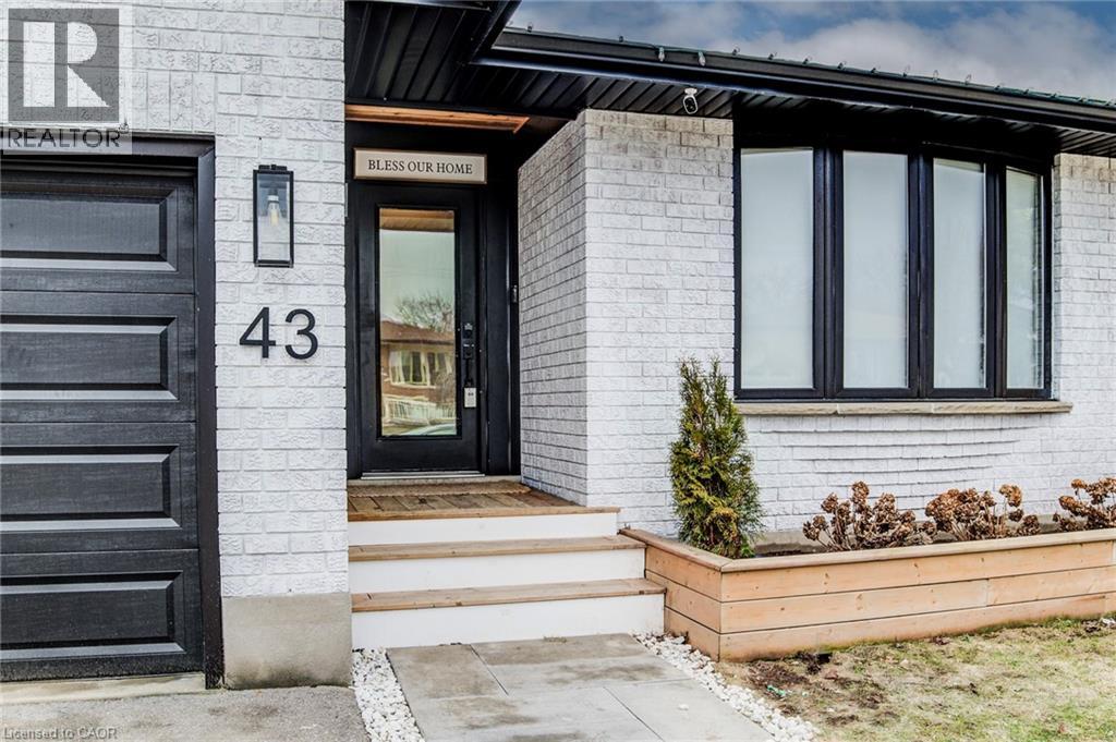 43 Southview Crescent, Cambridge, Ontario  N1P 1A3 - Photo 3 - 40827326
