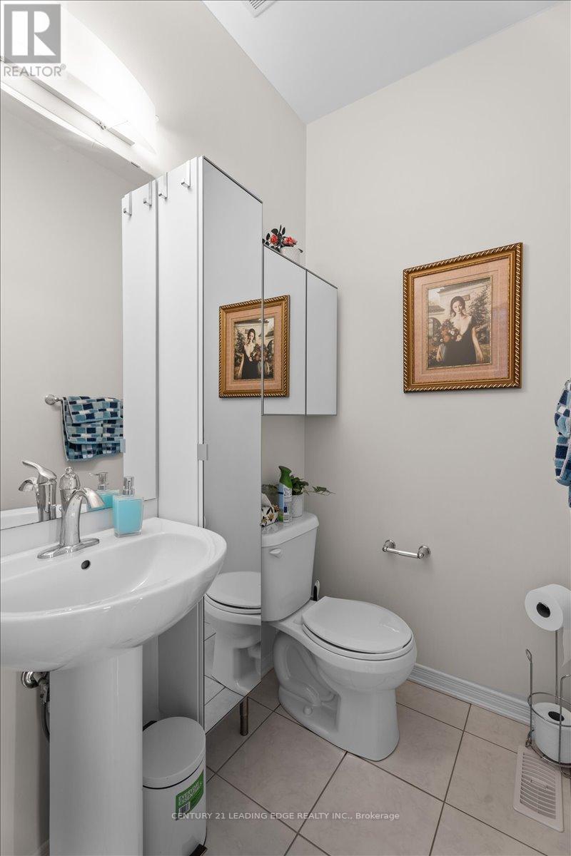 35 Royal Coachman Way, Hamilton, Ontario  L8J 0M2 - Photo 10 - X13085894