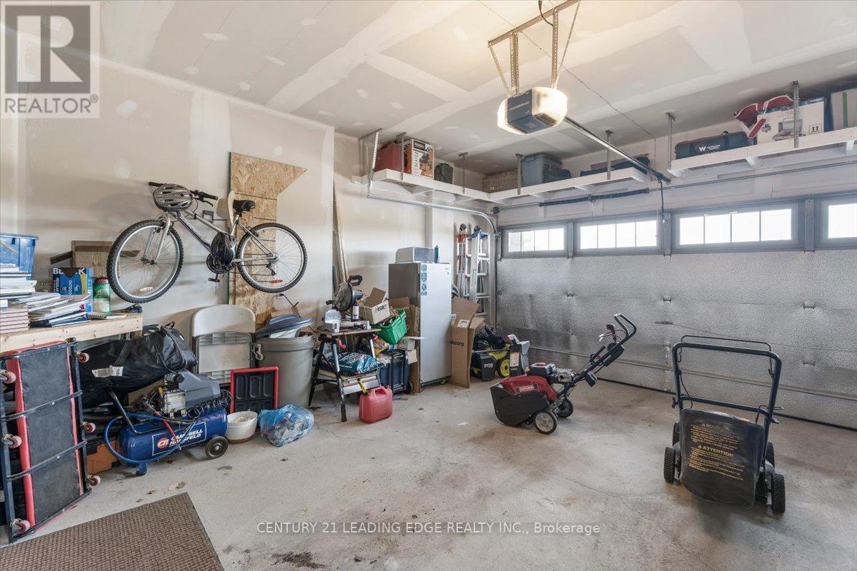 35 Royal Coachman Way, Hamilton, Ontario  L8J 0M2 - Photo 13 - X13085894