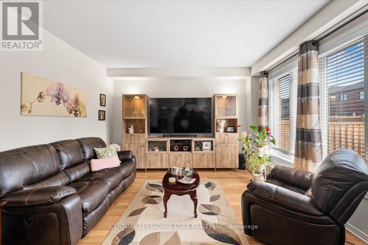 35 Royal Coachman Way, Hamilton, Ontario  L8J 0M2 - Photo 16 - X13085894