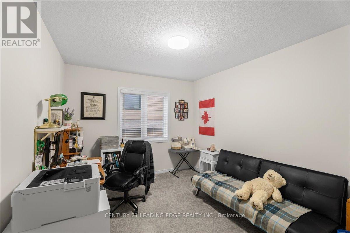 35 Royal Coachman Way, Hamilton, Ontario  L8J 0M2 - Photo 39 - X13085894