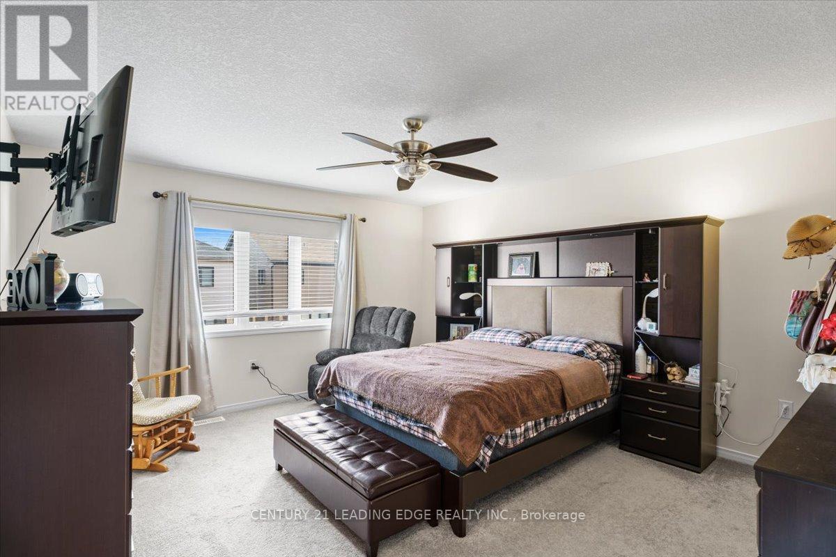 35 Royal Coachman Way, Hamilton, Ontario  L8J 0M2 - Photo 41 - X13085894