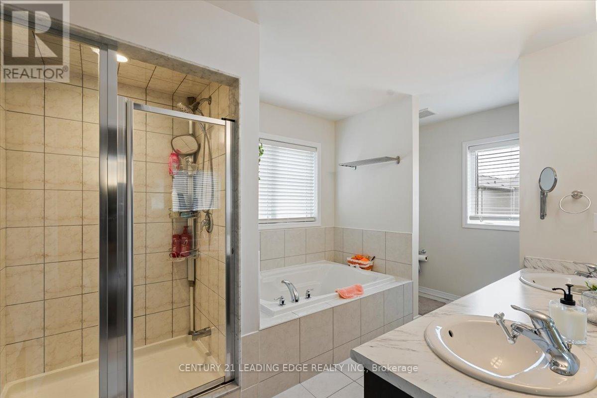 35 Royal Coachman Way, Hamilton, Ontario  L8J 0M2 - Photo 46 - X13085894