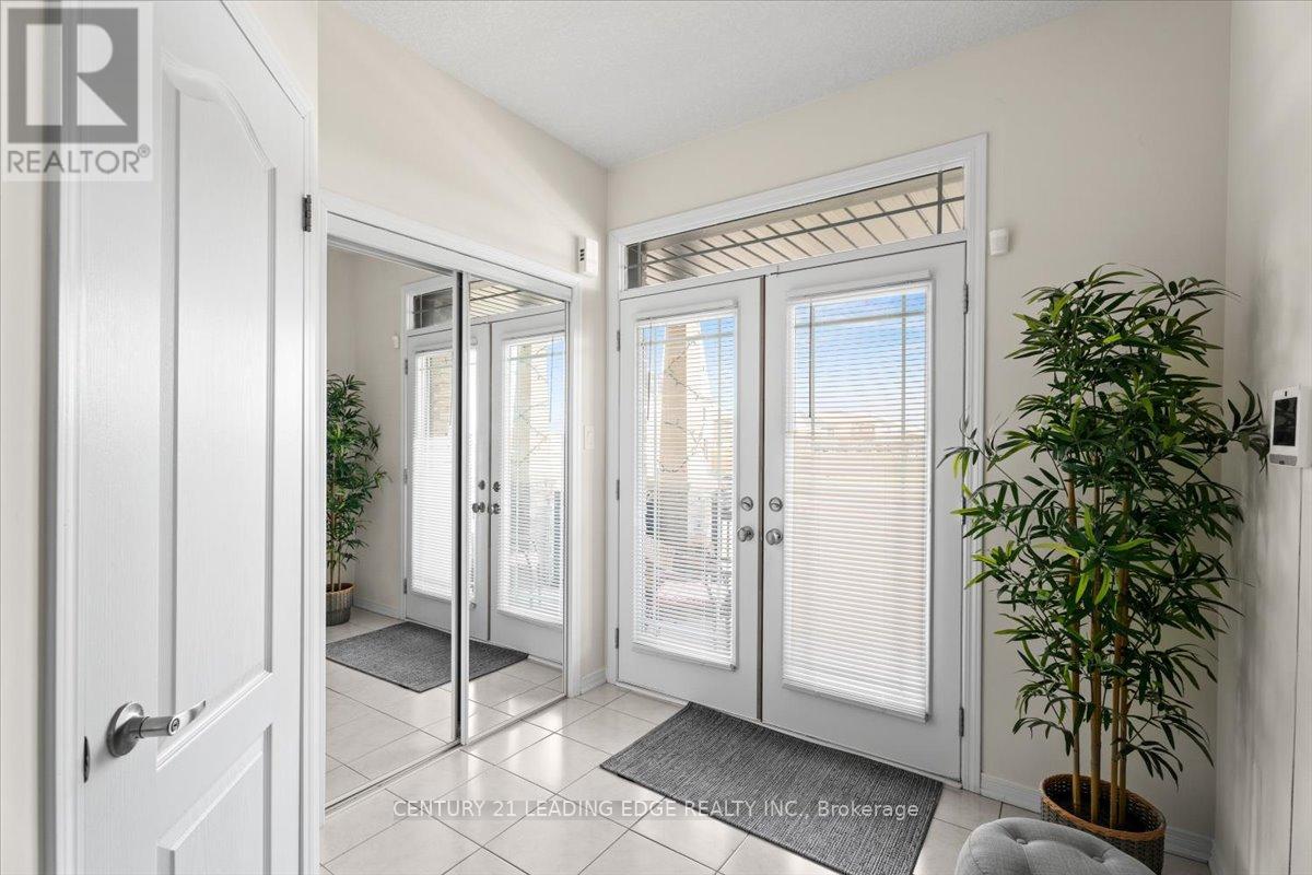 35 Royal Coachman Way, Hamilton, Ontario  L8J 0M2 - Photo 7 - X13085894
