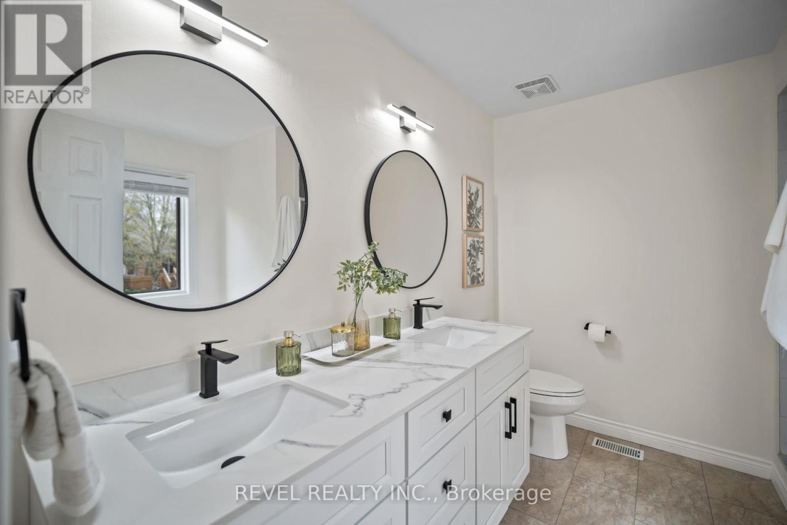 10 - 320 Hamilton Drive, Hamilton, Ontario  L9G 4W6 - Photo 28 - X13086038